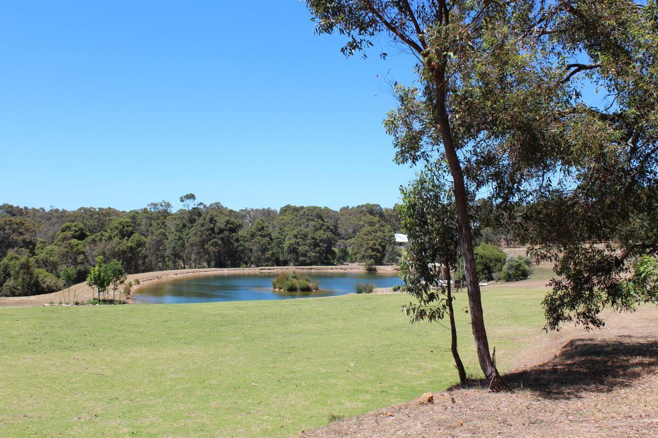 Woodstone Goanna Cottage Dunsborough Exterior photo